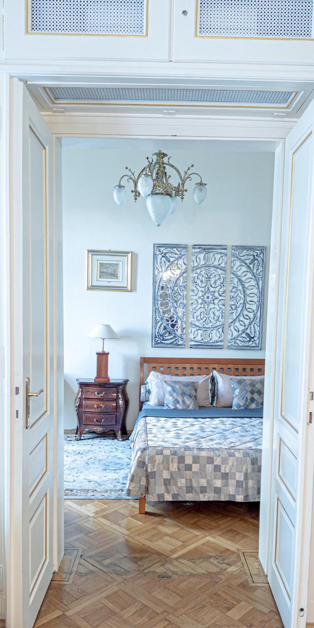 Vila Two Bedroom Villa With Hot-Tub, Terrace And Garden, Wenceslas Square
